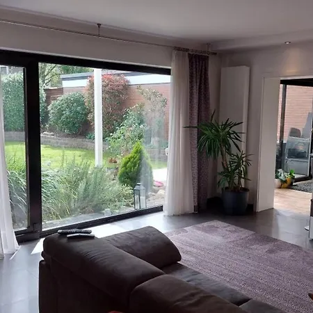 Superior Haus 120 Qm Mit Garten Tatil Evi Düsseldorf