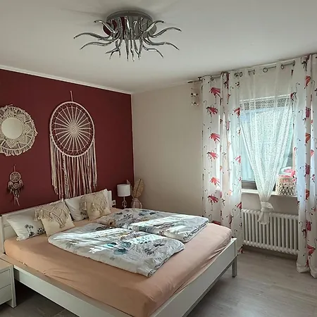 Superior Haus 120 Qm Mit Garten Holiday home Dusseldorf