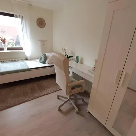 Superior Haus 120 Qm Mit Garten Ντίσελντορφ