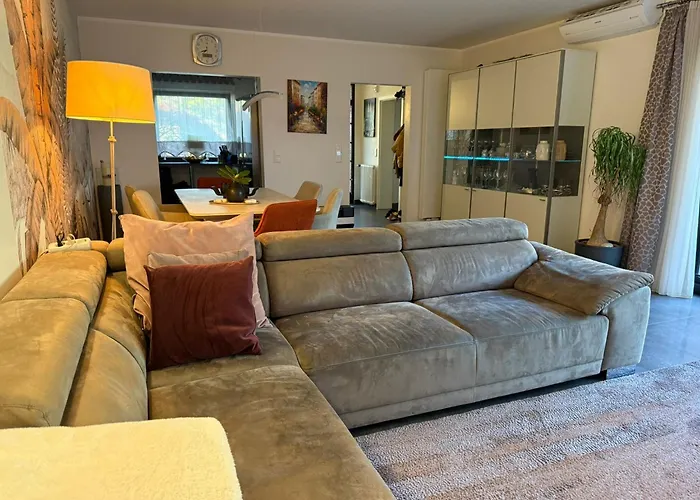 Superior Haus 120 Qm Mit Garten Semesterbostad